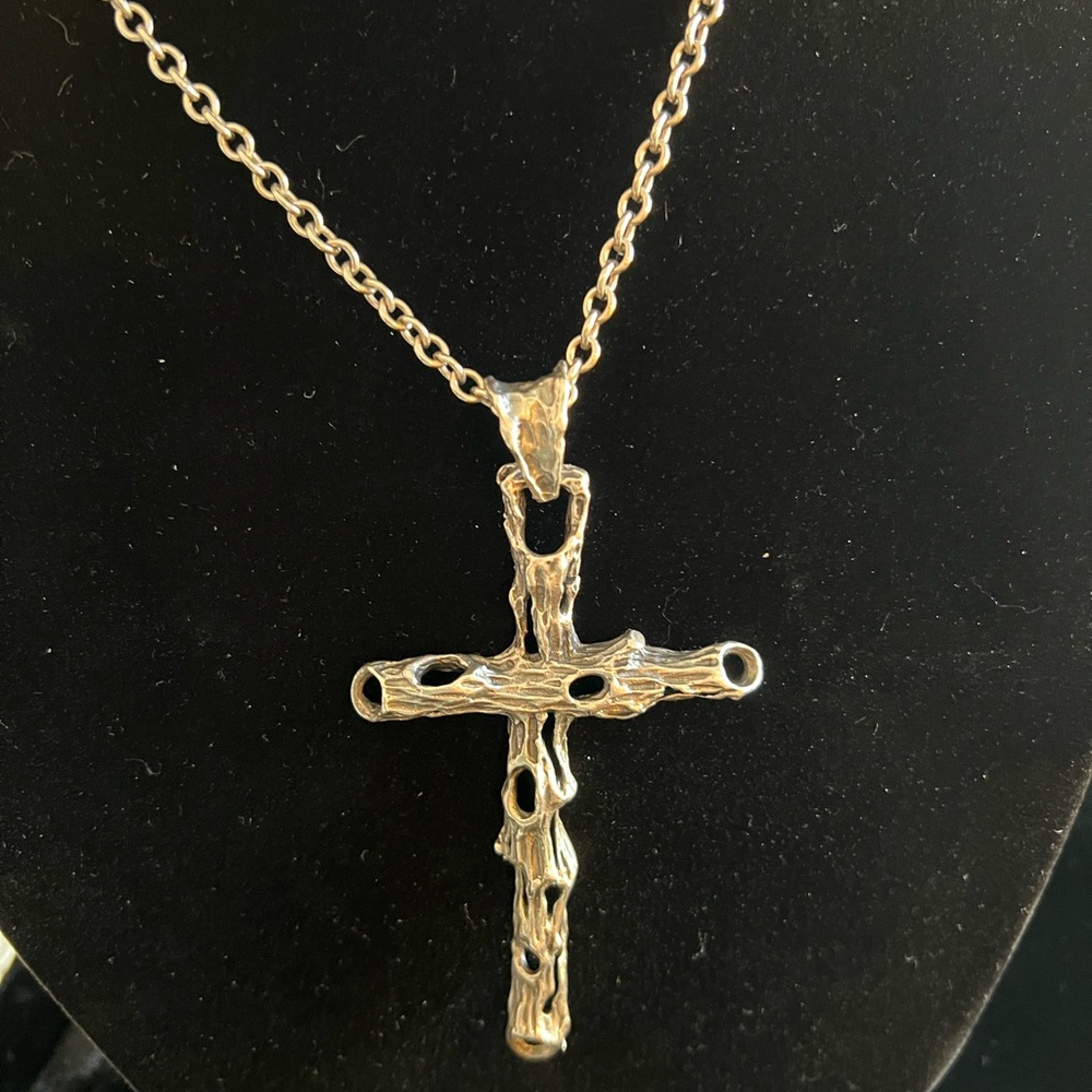 Modernist bark design Sterling cross